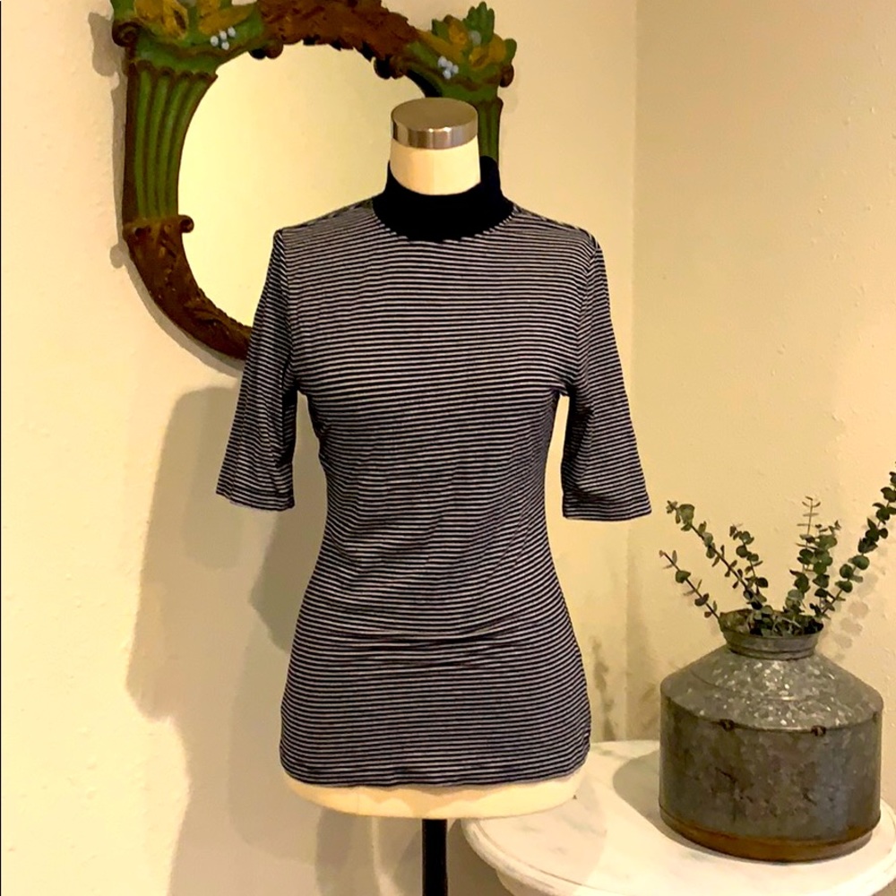 Anthropologie t.la fitted mock neck tee